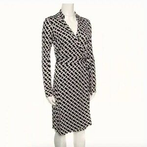 Diane von Furstenberg Classic Chain Pattern Black 100% Silk Jersey Dress Size 4
